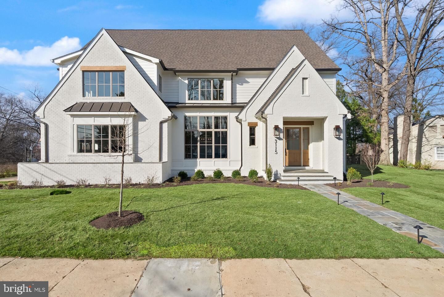 Property Photo:  3115 N Peary Street  VA 22207 