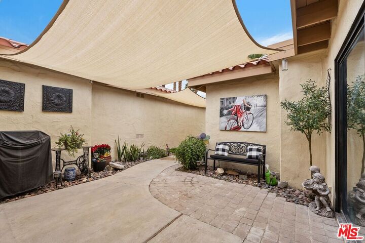 Property Photo:  303 Villena Way  CA 92260 