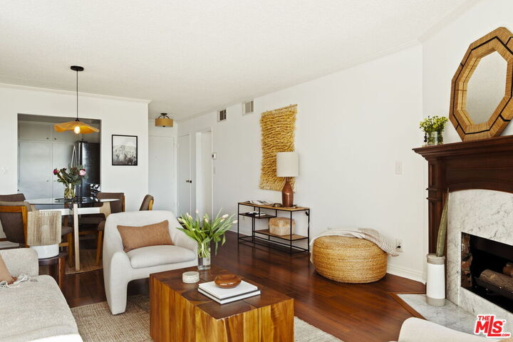 Property Photo: 12830 Burbank Blvd CA 91607