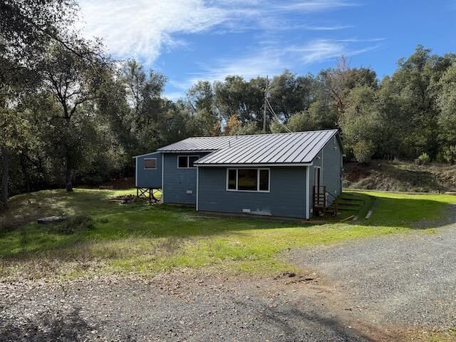 Property Photo:  18241 Berry Ln  CA 95370 