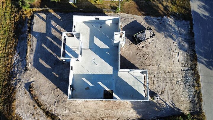 Property Photo: 1405 Winthrop Street FL 34288