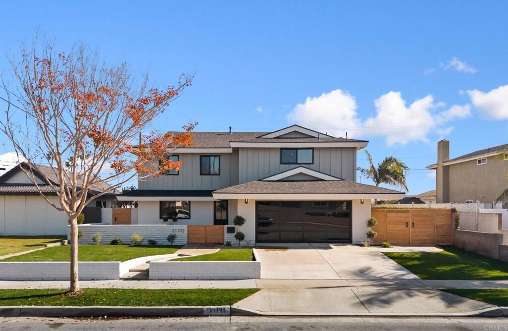 Property Photo:  21792 Kaneohe Ln  CA 92646 