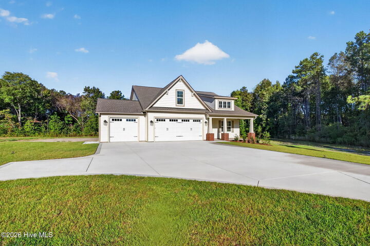 Property Photo: 203 Boyce Court NC 27332