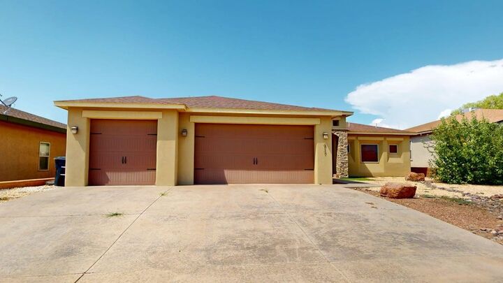 Property Photo:  417 Tierra Bella Drive  NM 88310 