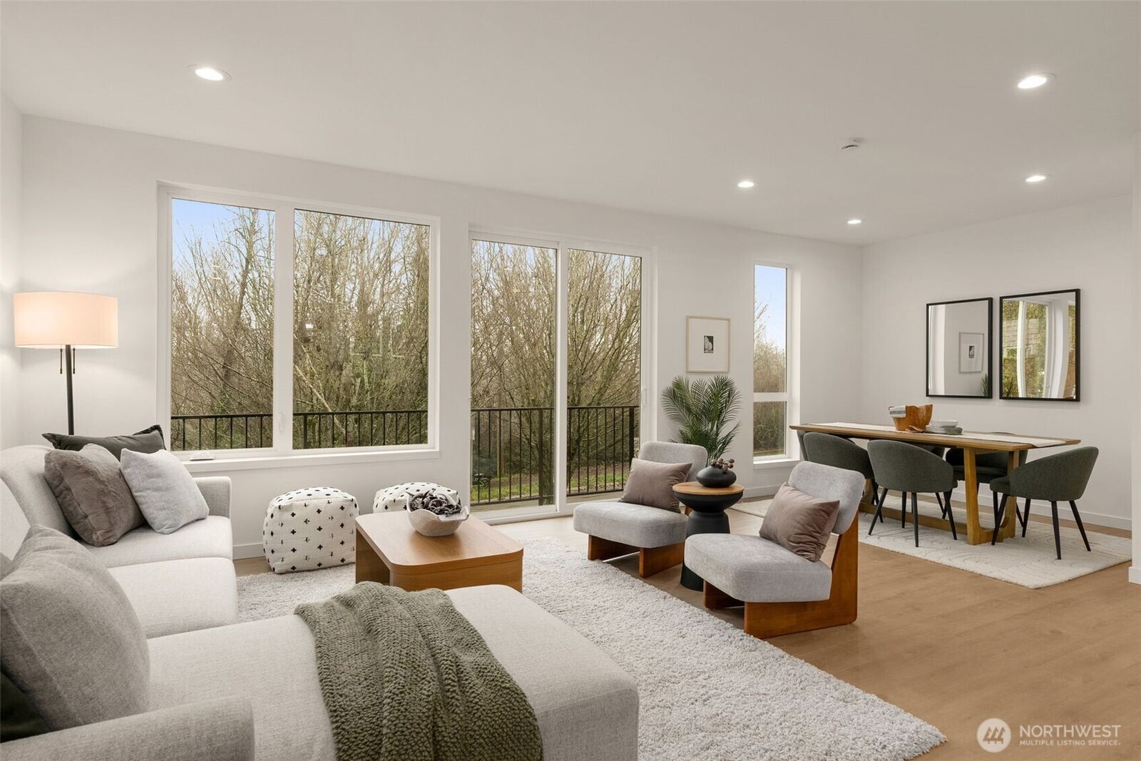 Property Photo:  4409  21st Avenue SW  WA 98106 