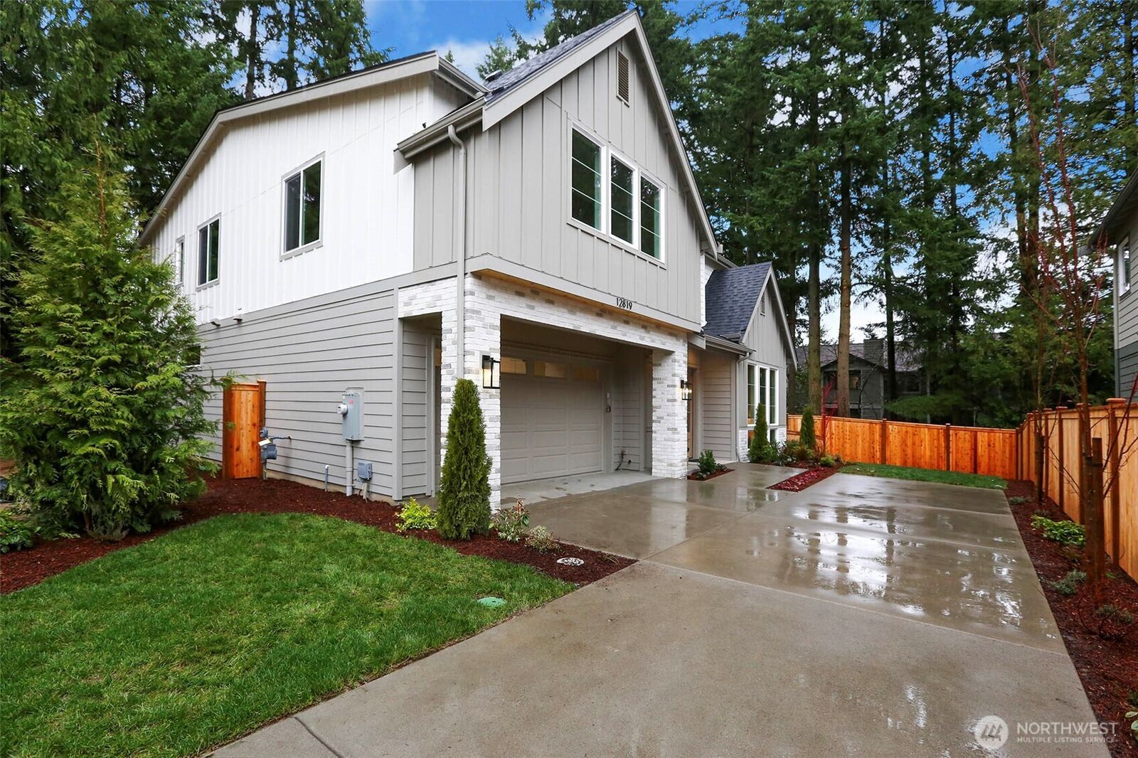 Property Photo:  12819 NE 65th Lane  WA 98033 