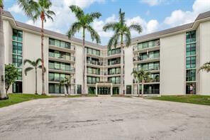 Property Photo: 1000 River Reach Drive 519 FL 33315