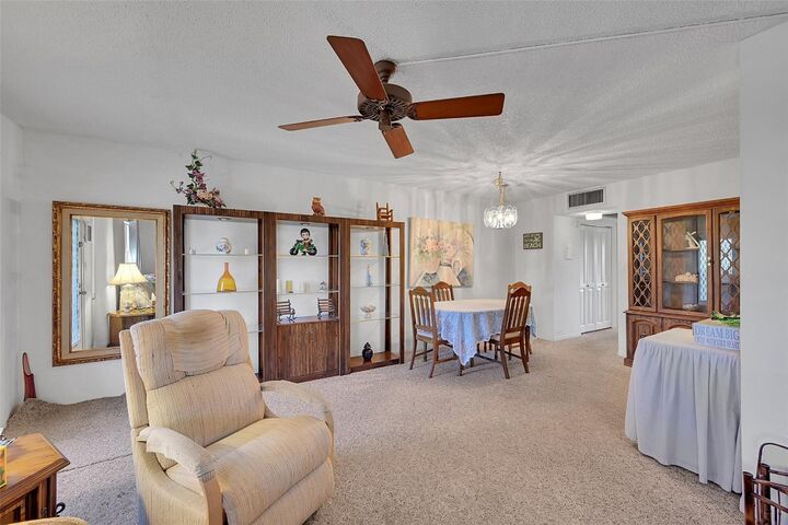 Property Photo: 2801 Victoria Way D3 FL 33066