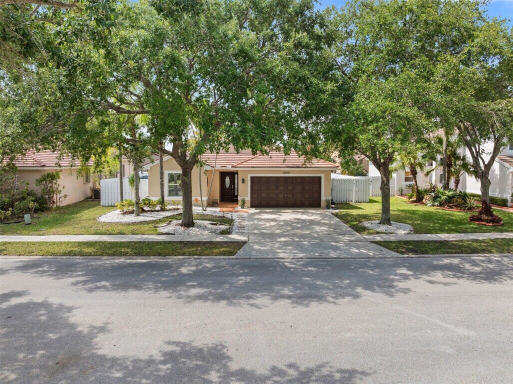 Property Photo:  18532 NW 23rd Street  FL 33029 