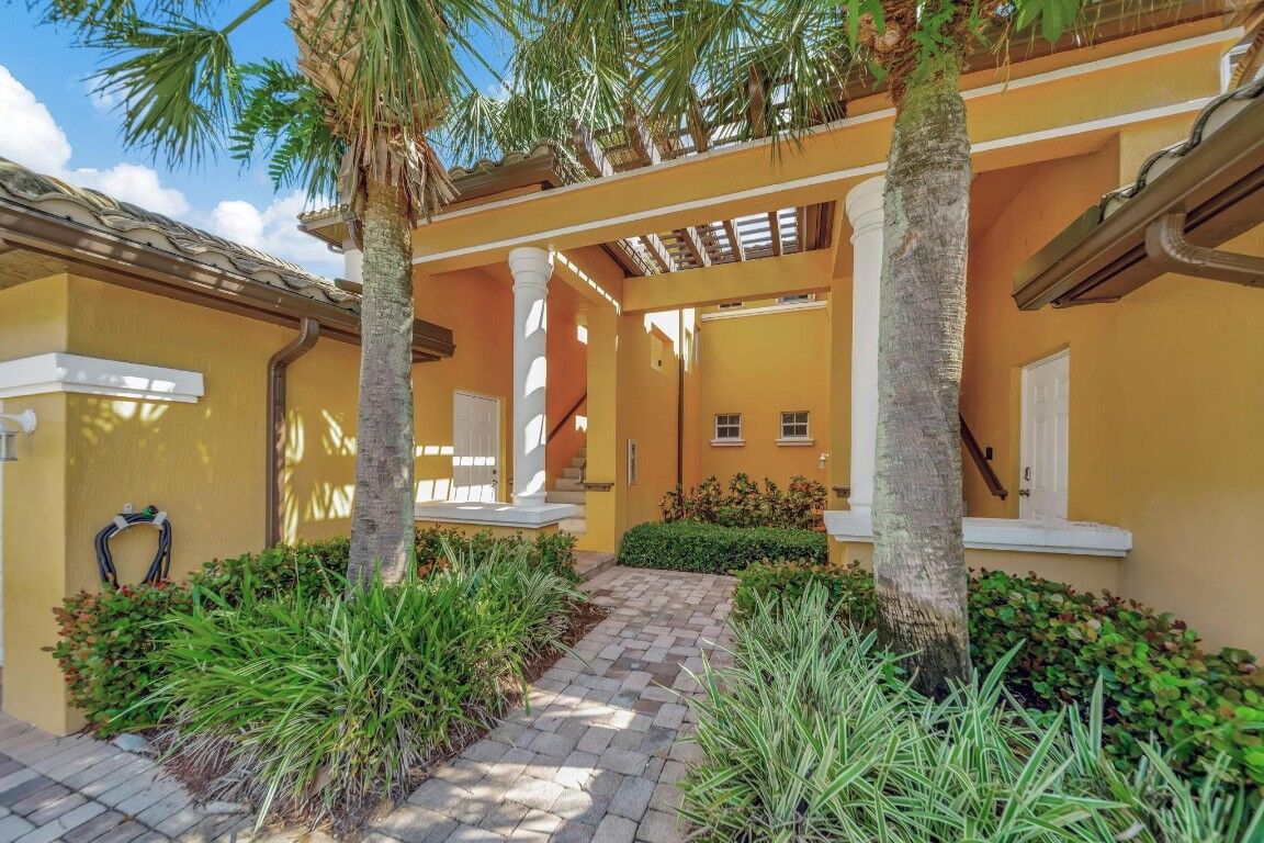 Property Photo:  8204 NW 128th Lane 8204  FL 33076 