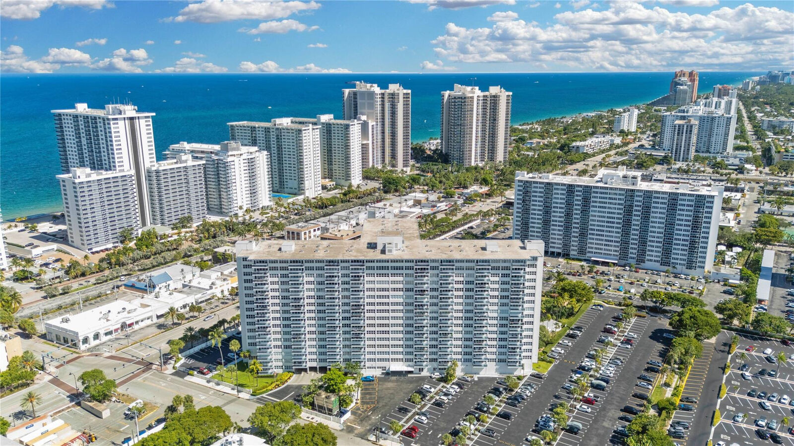 Property Photo:  3300 NE 36th Street 1416  FL 33308 
