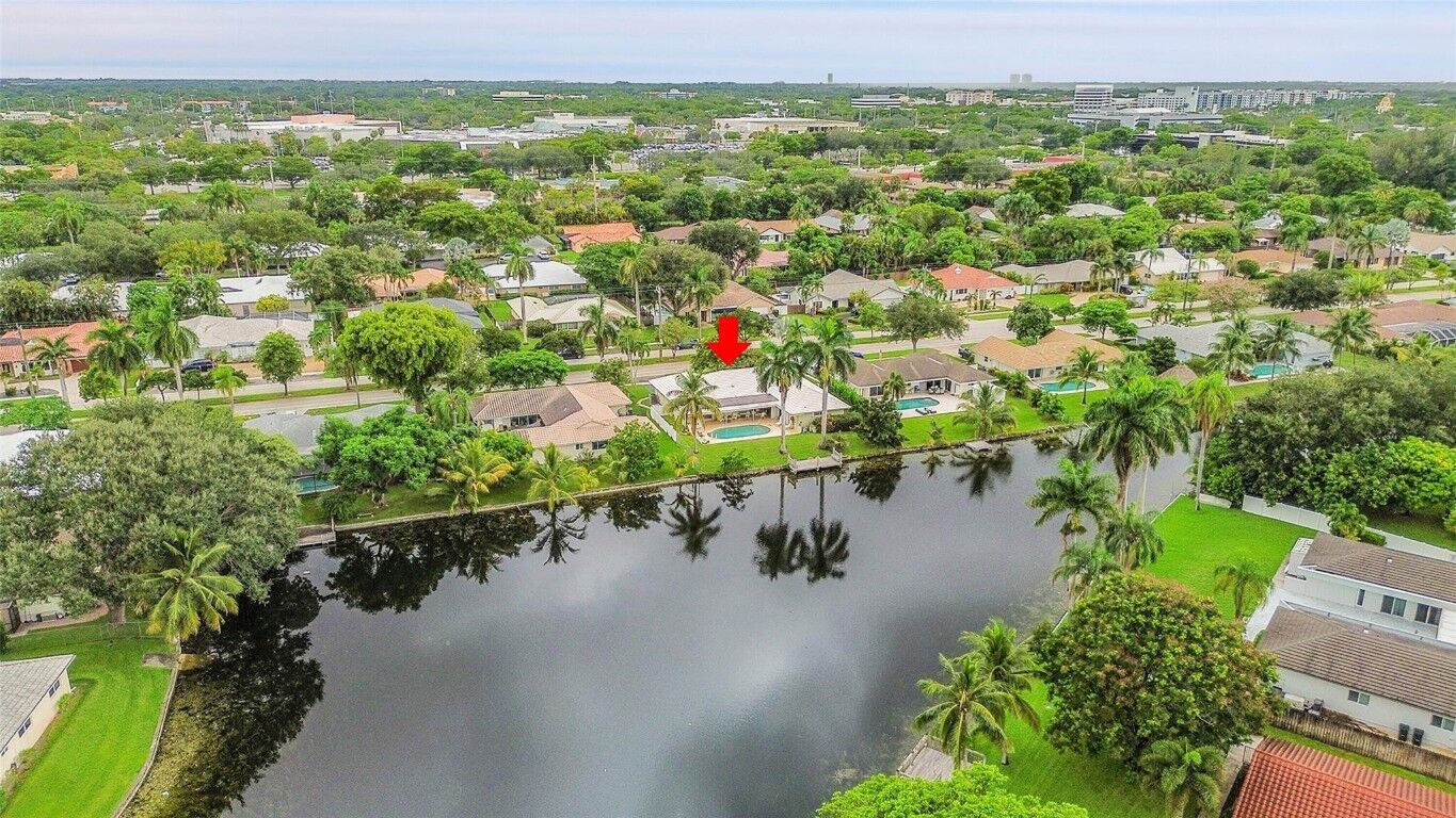 Property Photo:  240 El Dorado Parkway  FL 33317 