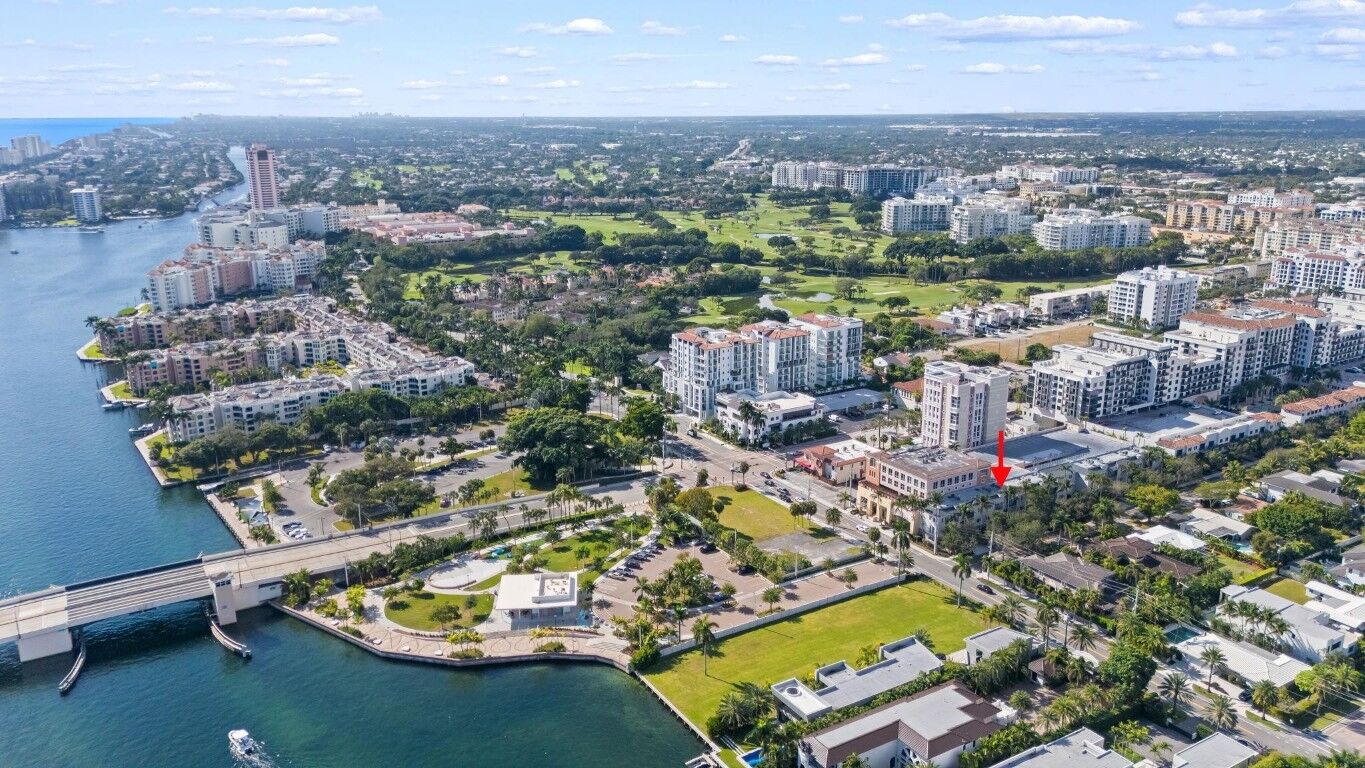 Property Photo:  456 E Boca Raton Road  FL 33432 