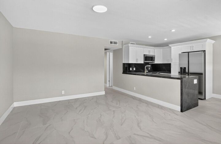 Property Photo:  186 Upminster I 186  FL 33442 