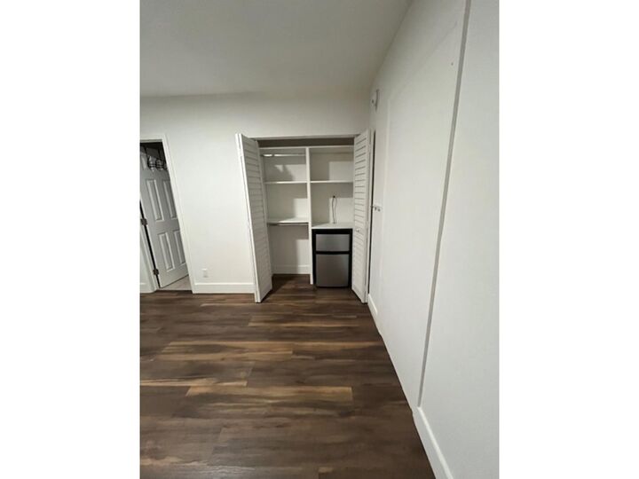 Property Photo:  2300 NW 6th Street 9  FL 33311 