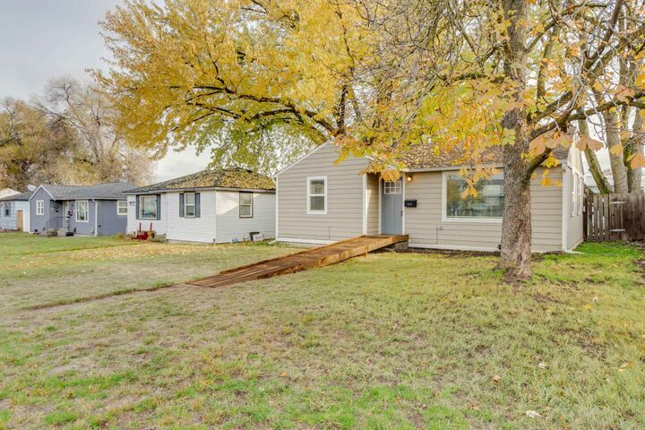 Property Photo:  6116 N Astor St  WA 99207 