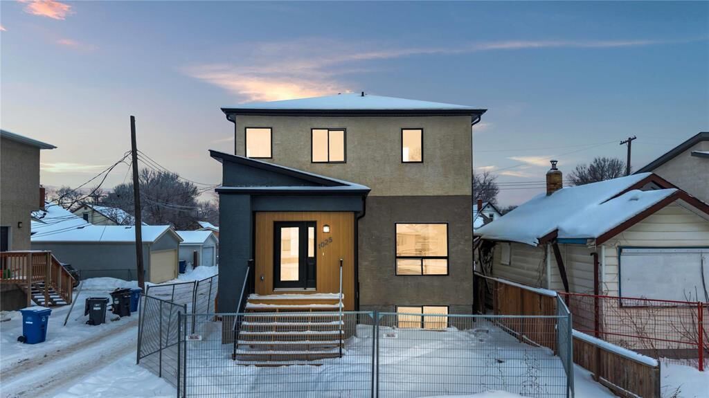 Photo de la propriété:  1025 Burrows Avenue  MB R2K 0R8 