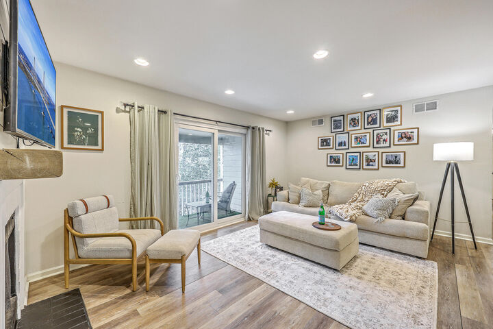 Property Photo:  1054 Anna Knapp Boulevard # 7H  SC 29464 