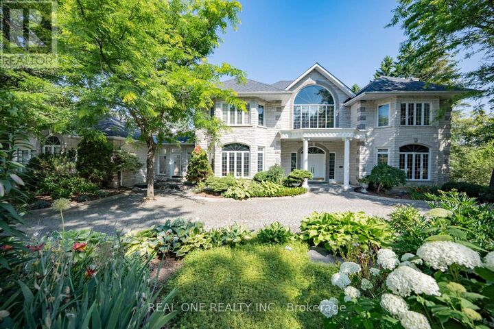 Property Photo: 14 Alm Court ON L4G 6W7