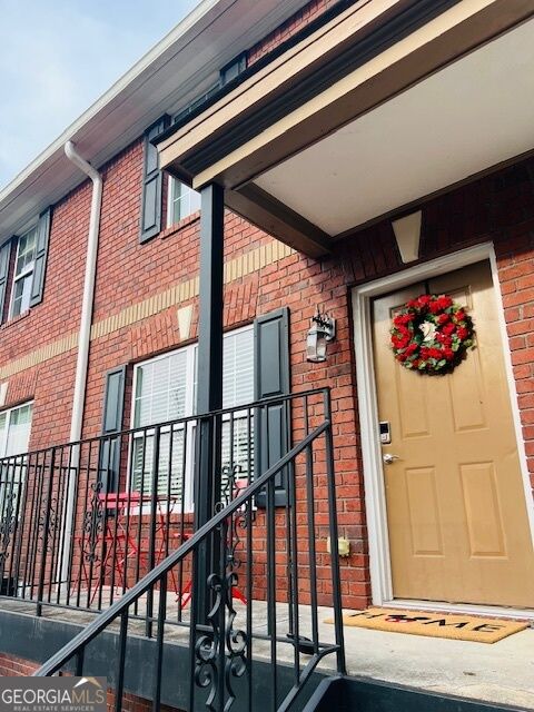 Property Photo:  105 Whitehead Road 25  GA 30606 