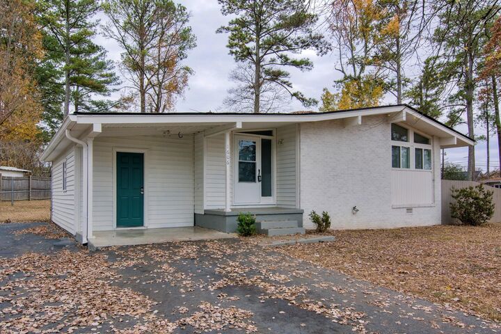 Property Photo: 1606 Oaken Trail TN 37421