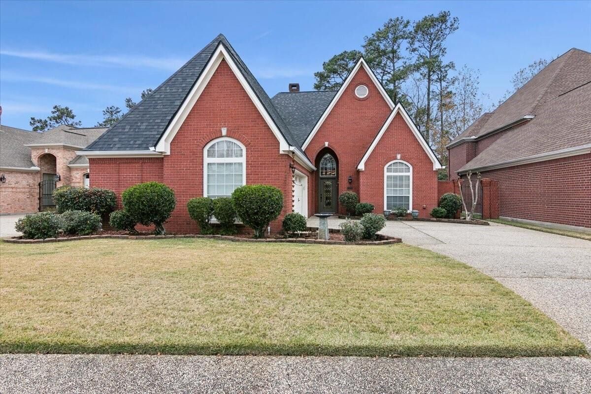Property Photo: 6401 Steeple Chasse Drive TX 77632