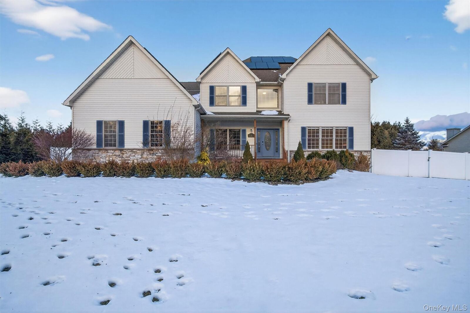 Property Photo:  5 Prestwick Drive  NY 10950 
