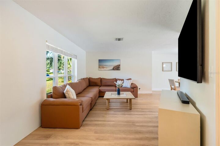 Property Photo:  4343 Arrow Avenue  FL 34232 