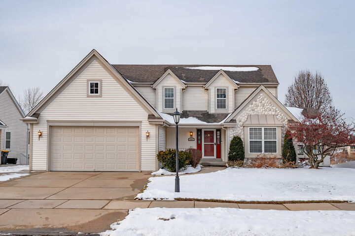 Property Photo: 1632 Auburn Ct WI 53189