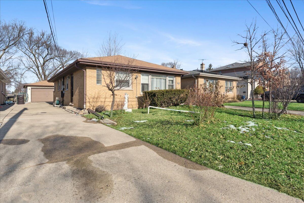 Property Photo: 4506 Main Street IL 60076