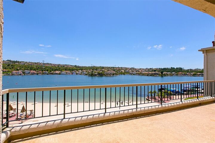 Property Photo:  22564 Galilea 32  CA 92692 