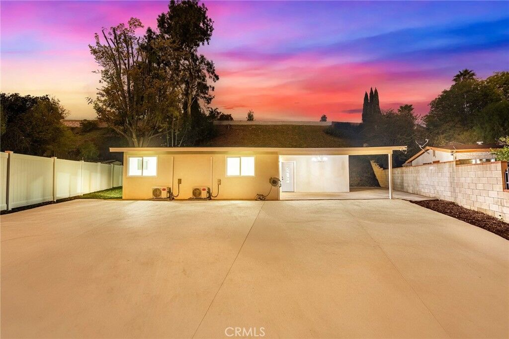 Property Photo:  261 Zenith  CA 91744 