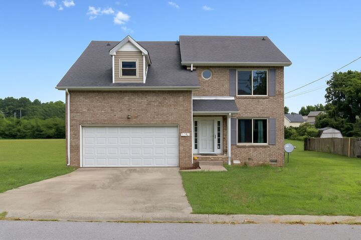 Property Photo:  1221 Shorehaven Dr  TN 37042 