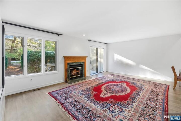 Property Photo:  580 Laramie Lane  NJ 07430 