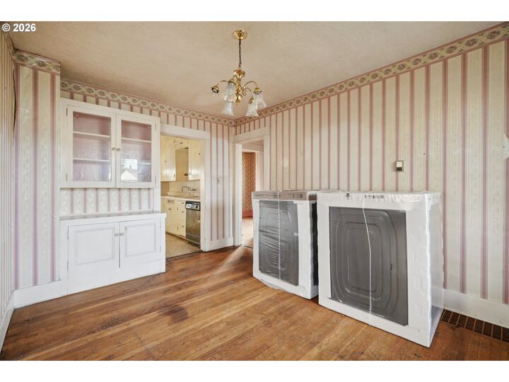 Property Photo:  6356 N Denver Ave  OR 97217 