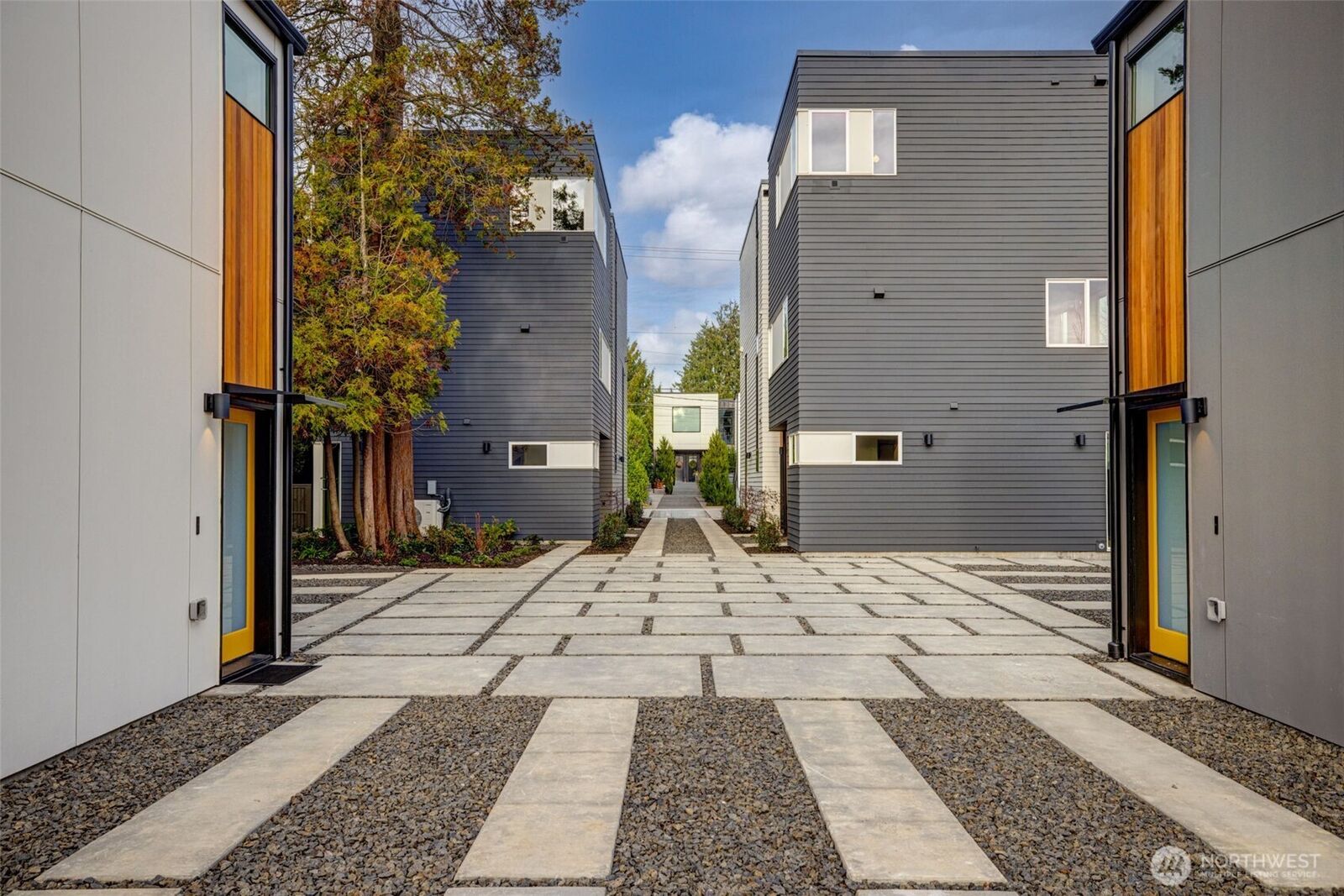 Property Photo:  4411 S Holly Street  WA 98118 