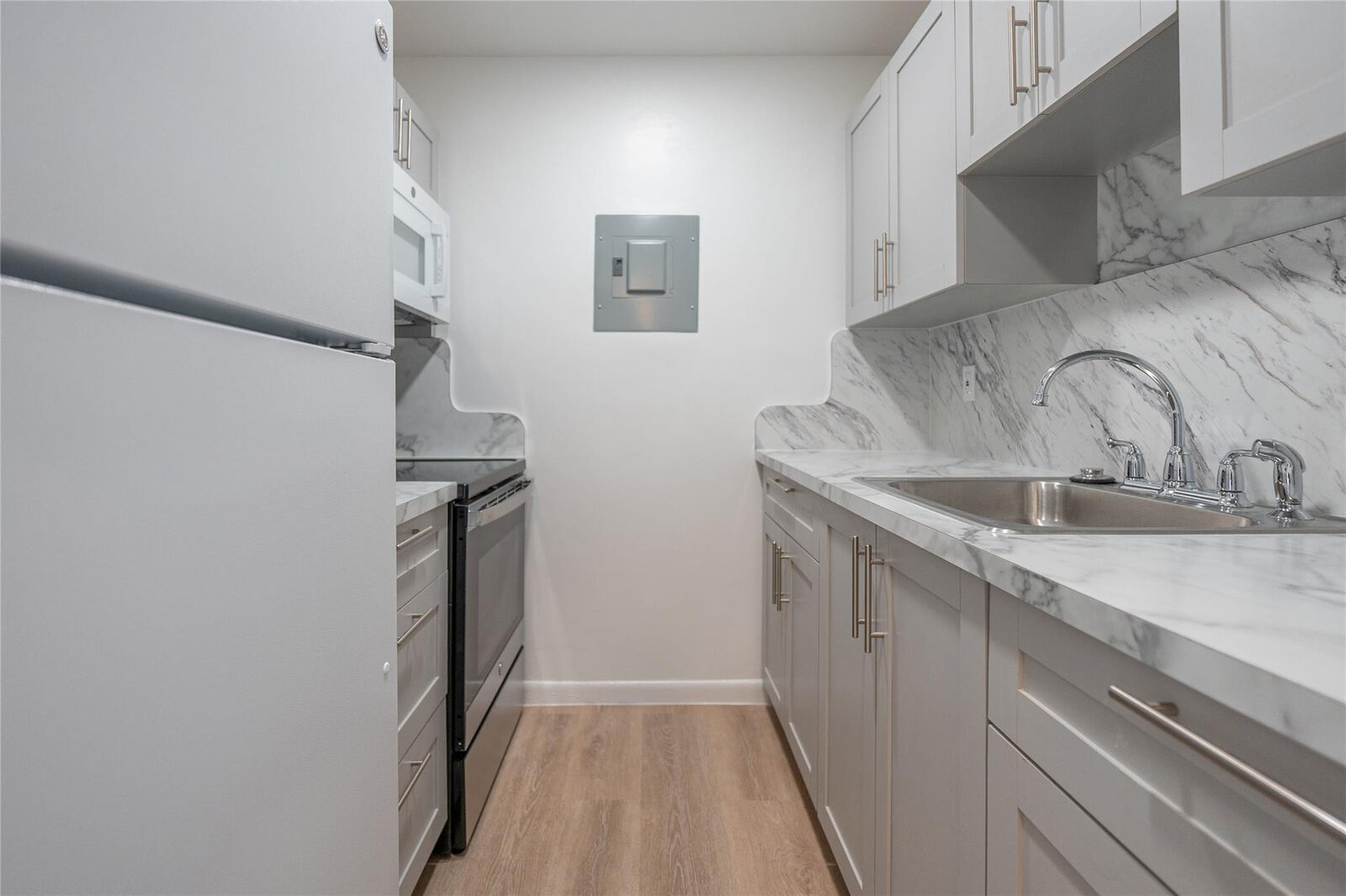 Property Photo: 2551 NW 39th Terrace 202 FL 33311