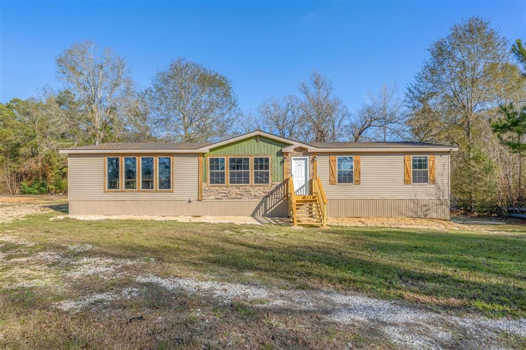 Property Photo: 317 N Smokey Cove Rd N LA 70660