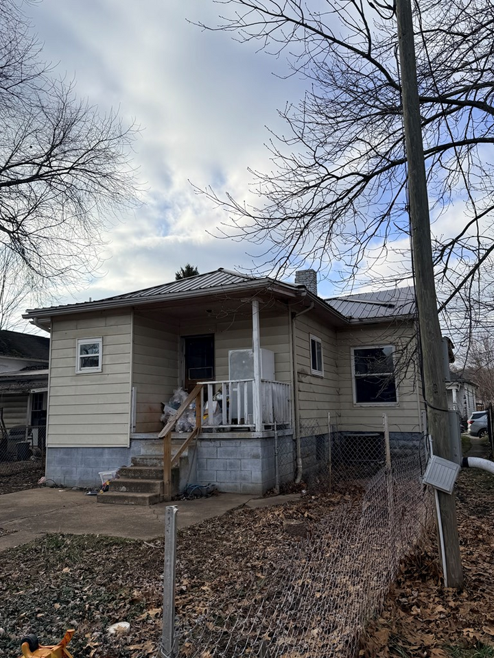 Property Photo:  624 Second Avenue  OH 45760 