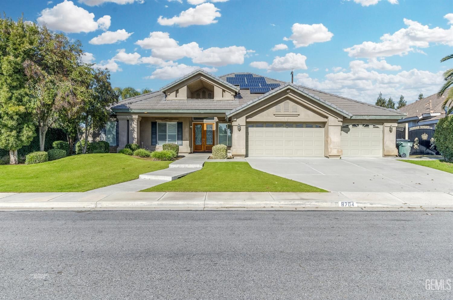 Property Photo:  8704 Exodus Lane  CA 93312 