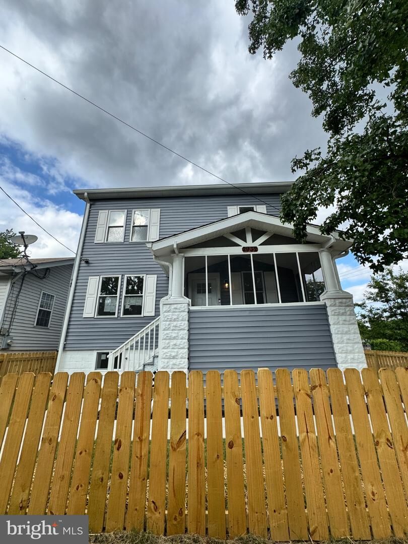 Property Photo:  2932 Yost Place NE  DC 20018 