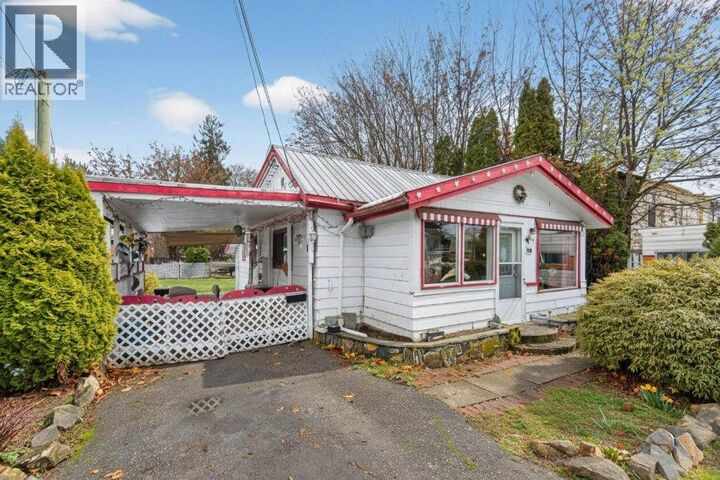 Property Photo:  7331 52 Street Northeast  BC V0E 1K0 