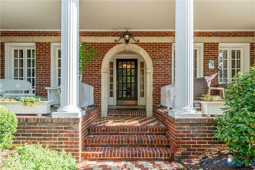 Property Photo:  2810 Kensington Avenue 9  VA 23221 