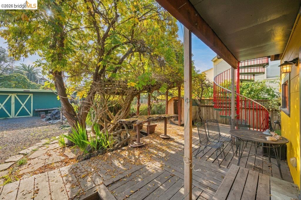 Property Photo:  1726 Parker St 1  CA 94703 