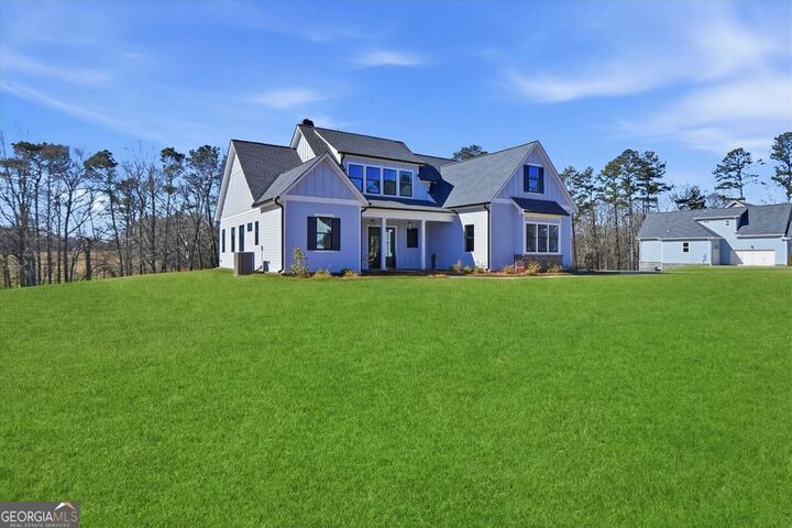 Property Photo: 170 Ewing Way GA 30019