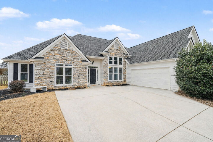 Property Photo:  215 Country Club Drive  GA 30141 