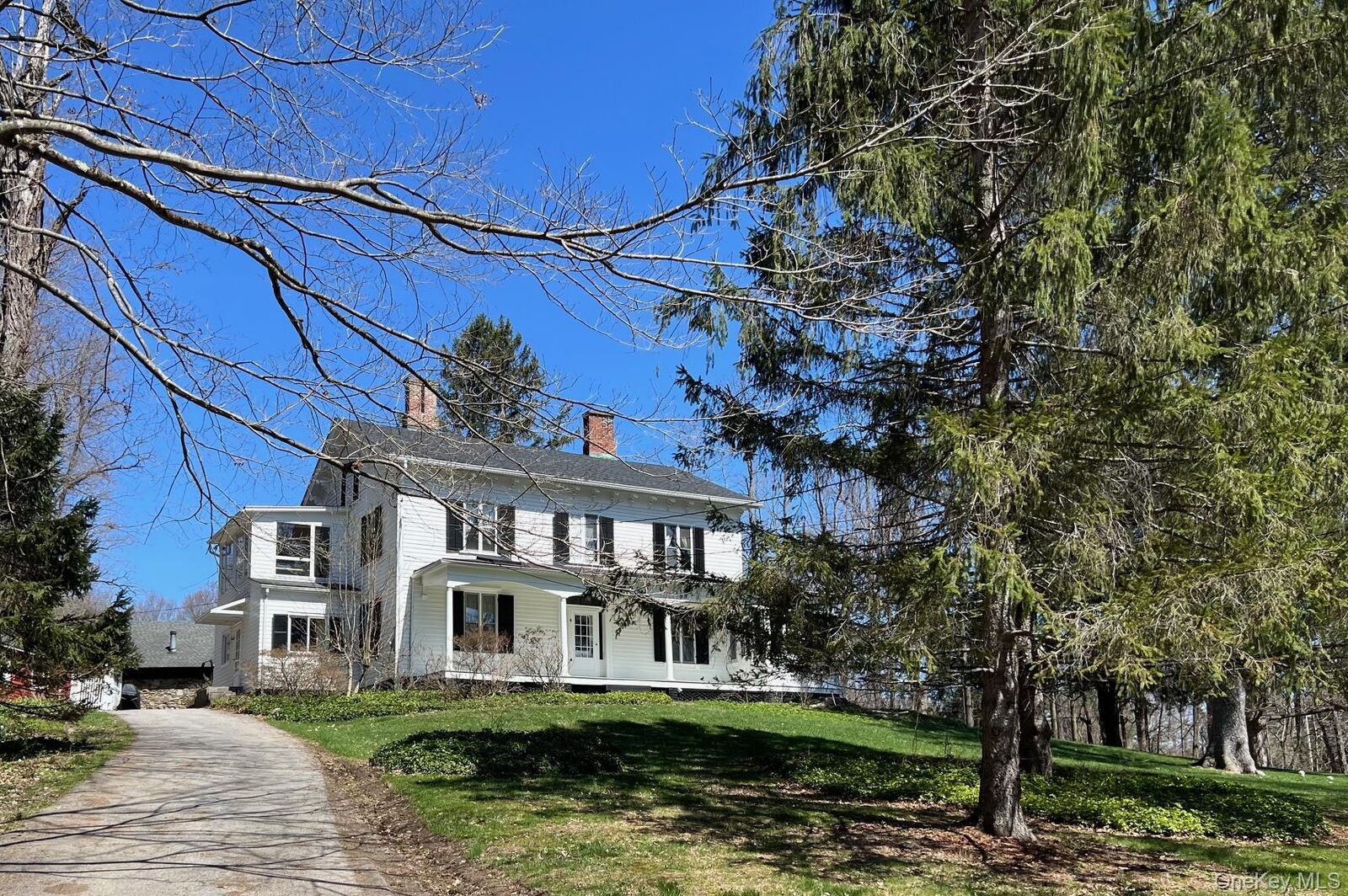 Property Photo:  819 Van Wagner Road  NY 12601 