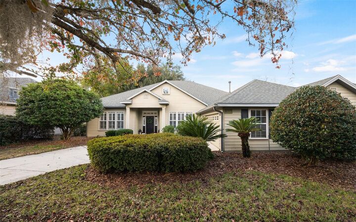 Property Photo:  7636 SW 86th Way  FL 32608 