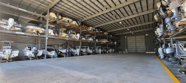 Property Photo:  570 Blackburn Point Road Lng42  FL 34229 