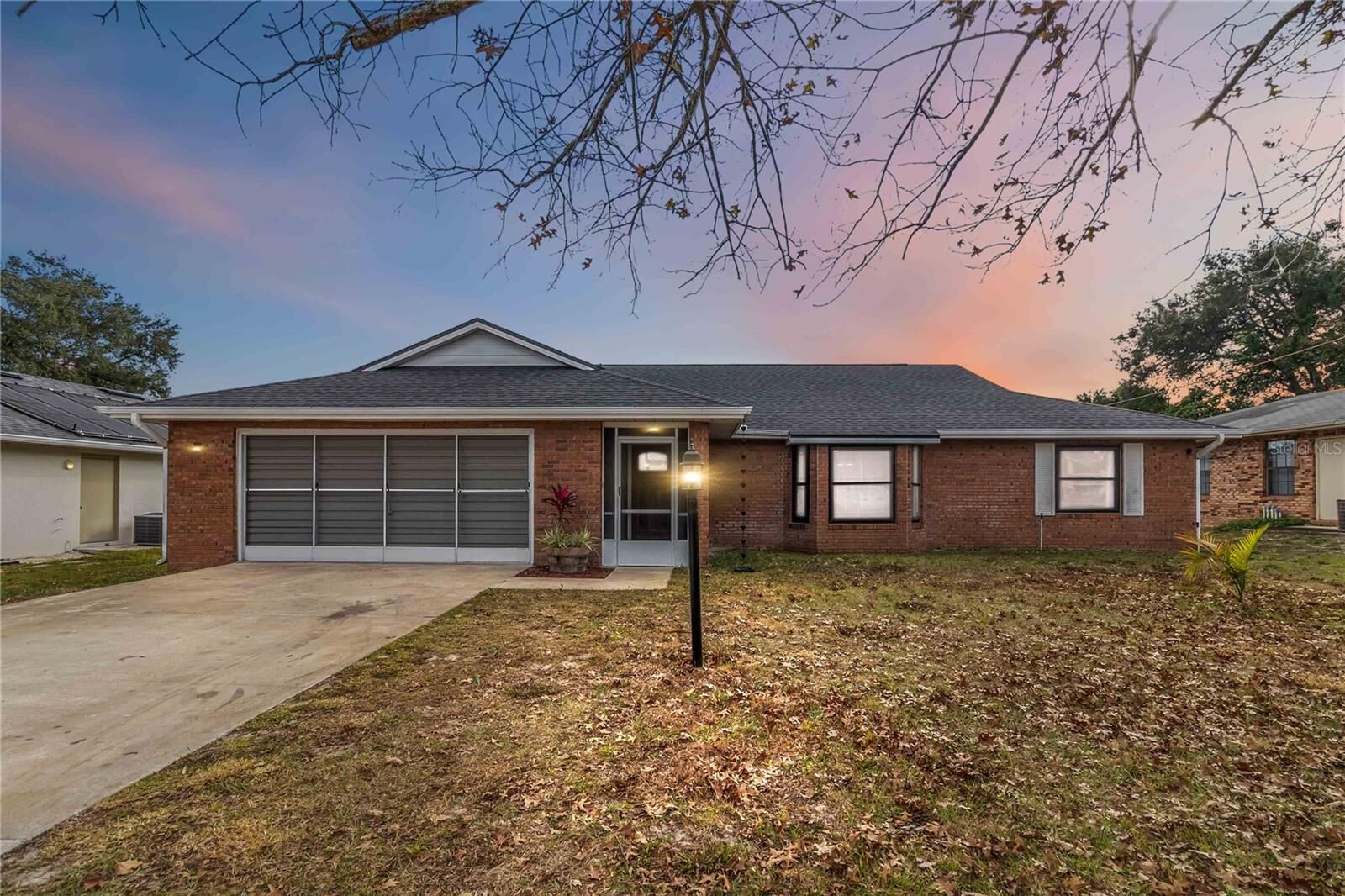 Property Photo:  903 S Atmore Circle  FL 32725 